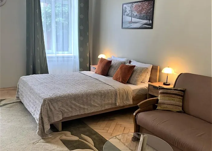 Glorious Apartment Near The Old City