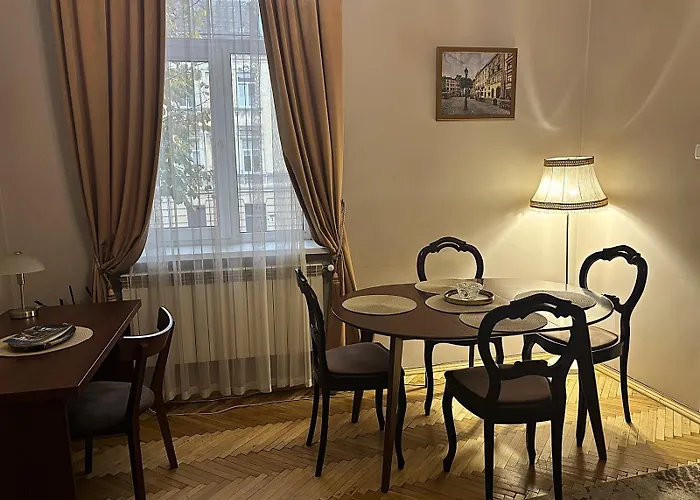Glorious Apartment Near The Old City