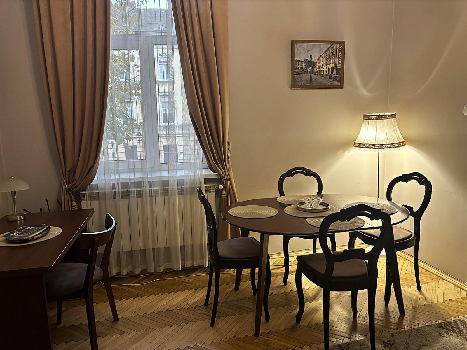 Apartment Glorious Near The Old