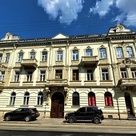 Glorious Apartment Near The Old City Lviv Exterior photo